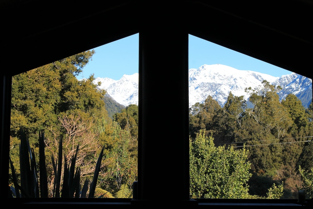 Westwood Lodge by null