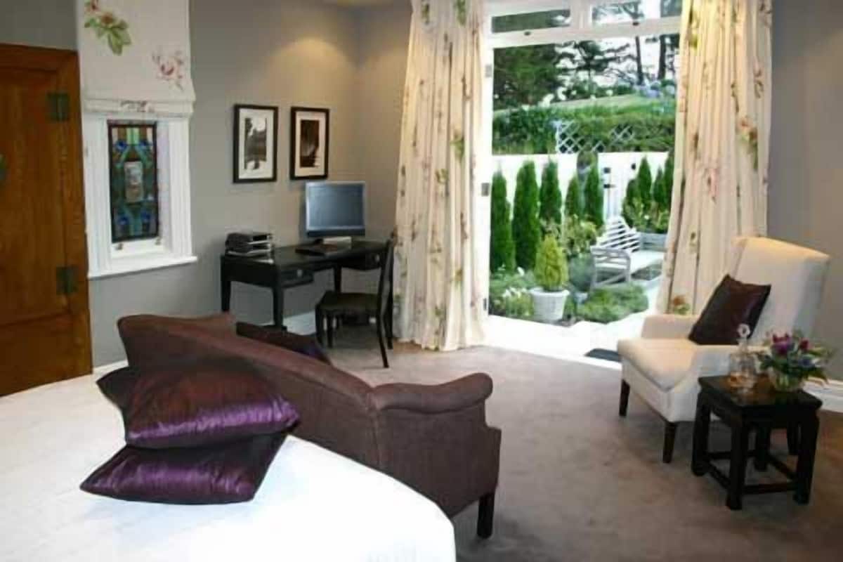 Suite Deluxe, 1 trĂšs grand lit | Ăquipements de la chambre