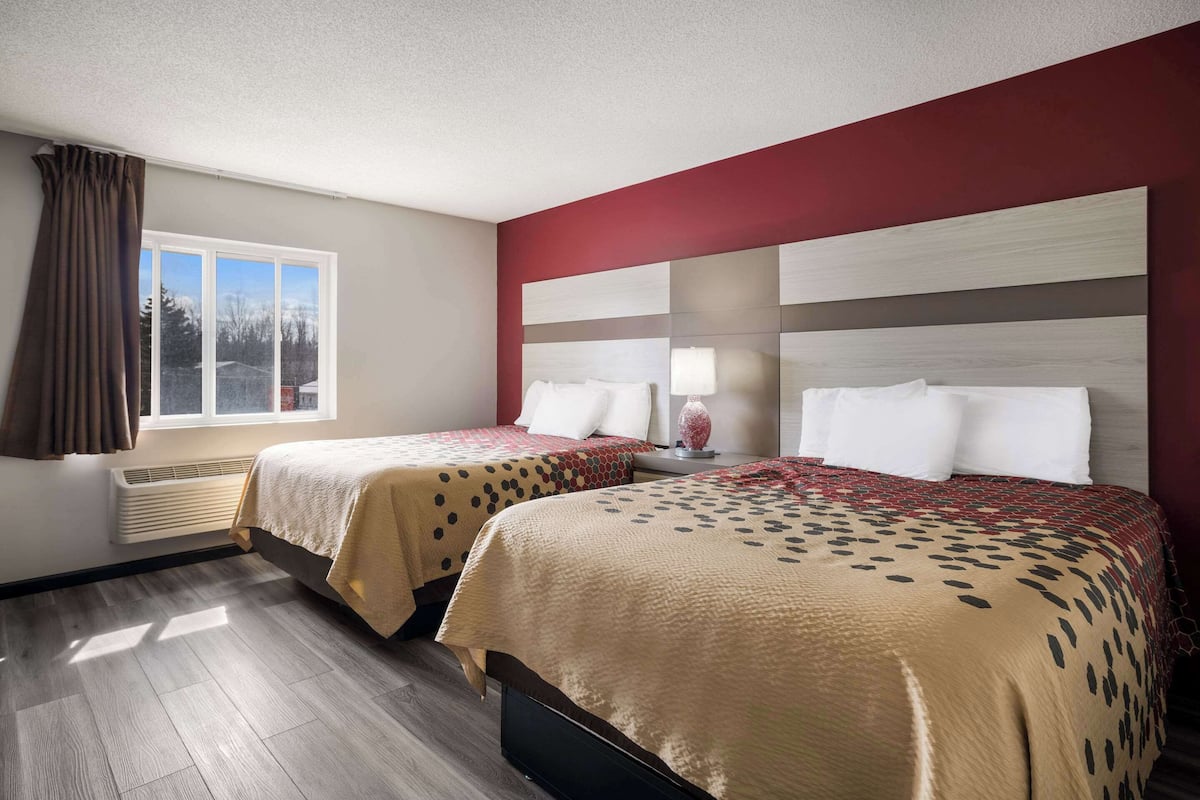 Standard Room, 2 Queen Beds, Non Smoking | Desk, iron/ironing board, cribs/infant beds, rollaway beds