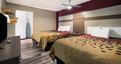 Econo Lodge Inn & Suites Canandaigua - Fingers Lake Area