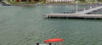 Econo Lodge Inn & Suites Canandaigua - Fingers Lake Area