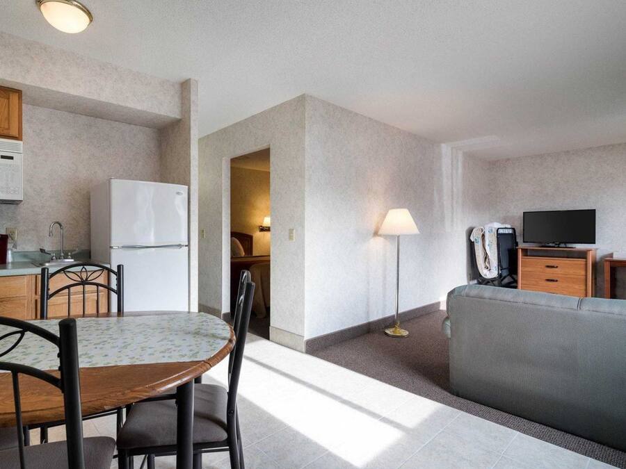 Desk, iron/ironing board, cots/infant beds, rollaway beds