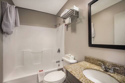 Combinazione doccia/vasca, set di cortesia gratuito, asciugacapelli