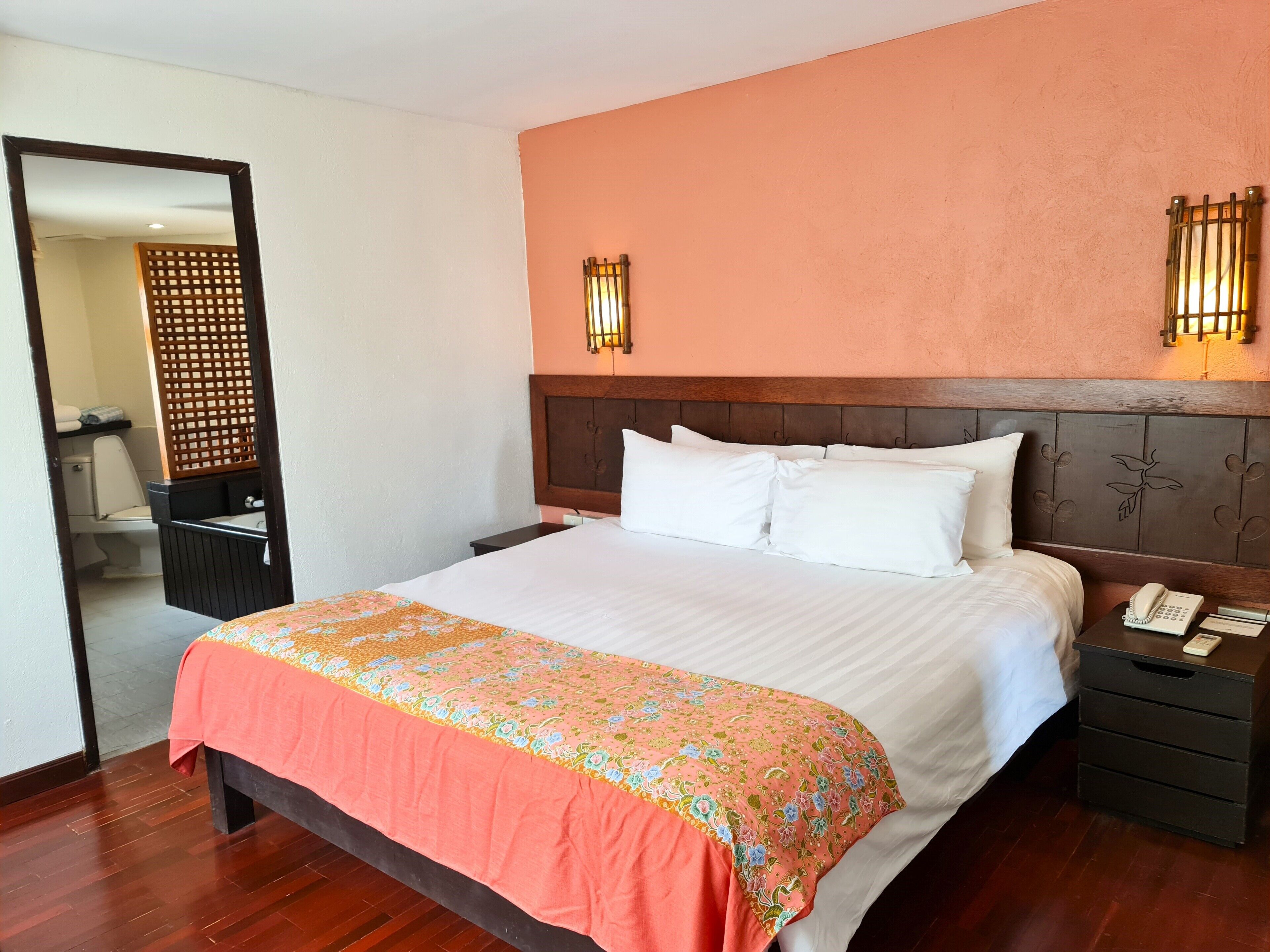 Junior Suite | Premium bedding, Select Comfort beds, minibar, in-room safe