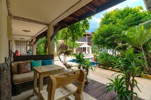 Ảnh chưa phân loại, 5 trong số 120 ảnh, nút