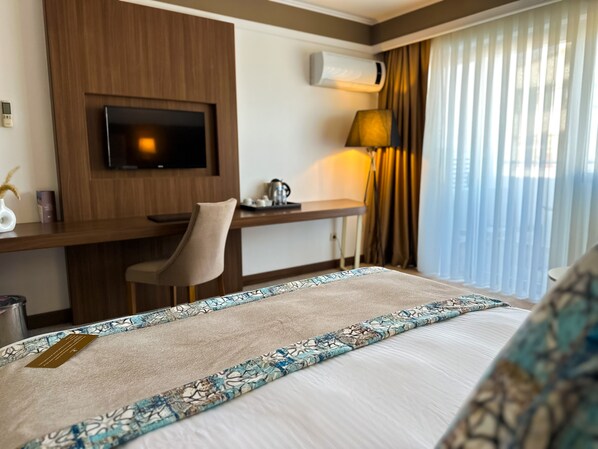 Deluxe Double or Twin Room Mosque View | 1 habitación, ropa de cama de alta calidad y camas con pillow-top 