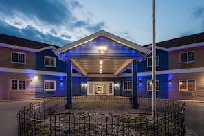 Exterior - AmericInn by Wyndham Lake Mills (Lake Mills)