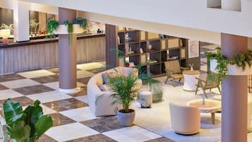 2 bares/lounges, saguão/lounge, bar de coquetéis