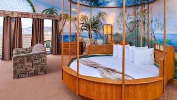 Suite, Multiple Beds, Non Smoking (Theme Room) | In-room safe, desk, blackout drapes, iron/ironing board