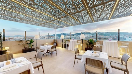 Hotel Andalucia Center