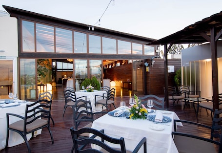 Rooftop terrace. Hotel Andalucia Center
