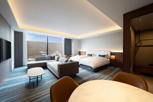 高級寢具、羽絨被、遮光布/窗簾、熨斗/熨衣板