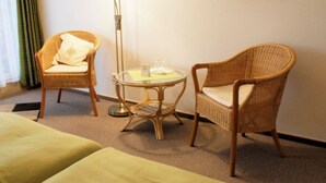 Comfort Double Room | Room amenity - AKZENT Hotel Landhaus Heinen (Moenchengladbach)
