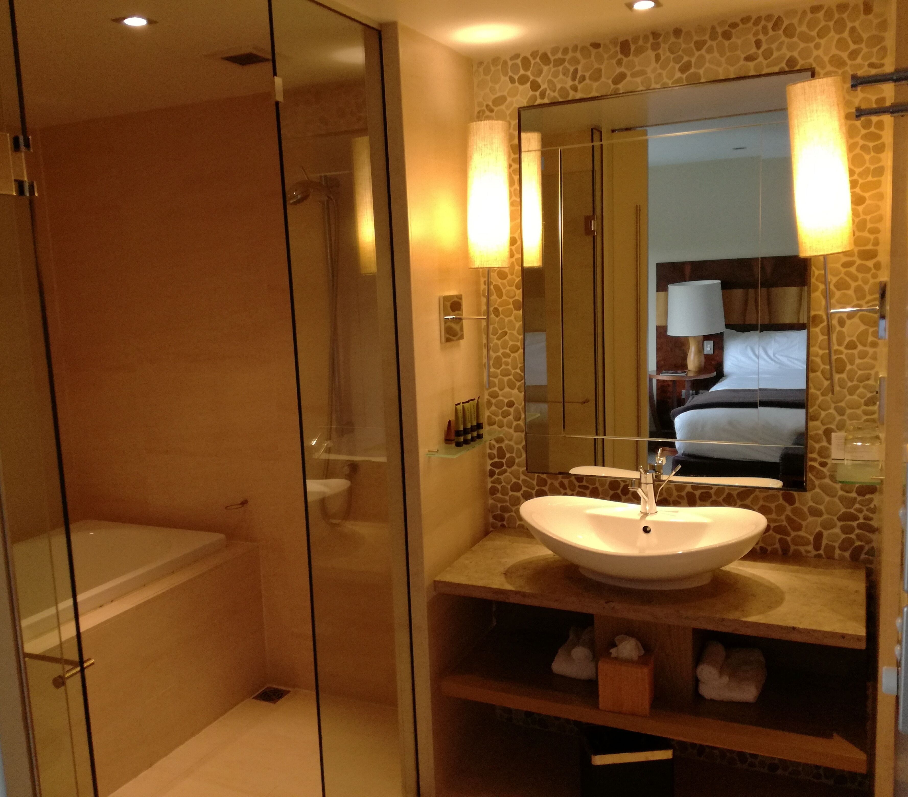 room (king) | premium bedding, down duvets, in-room safe, individually decorated