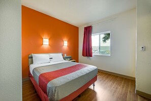 Free WiFi, bed sheets - Motel 6 Brampton, ON - Toronto (Brampton)