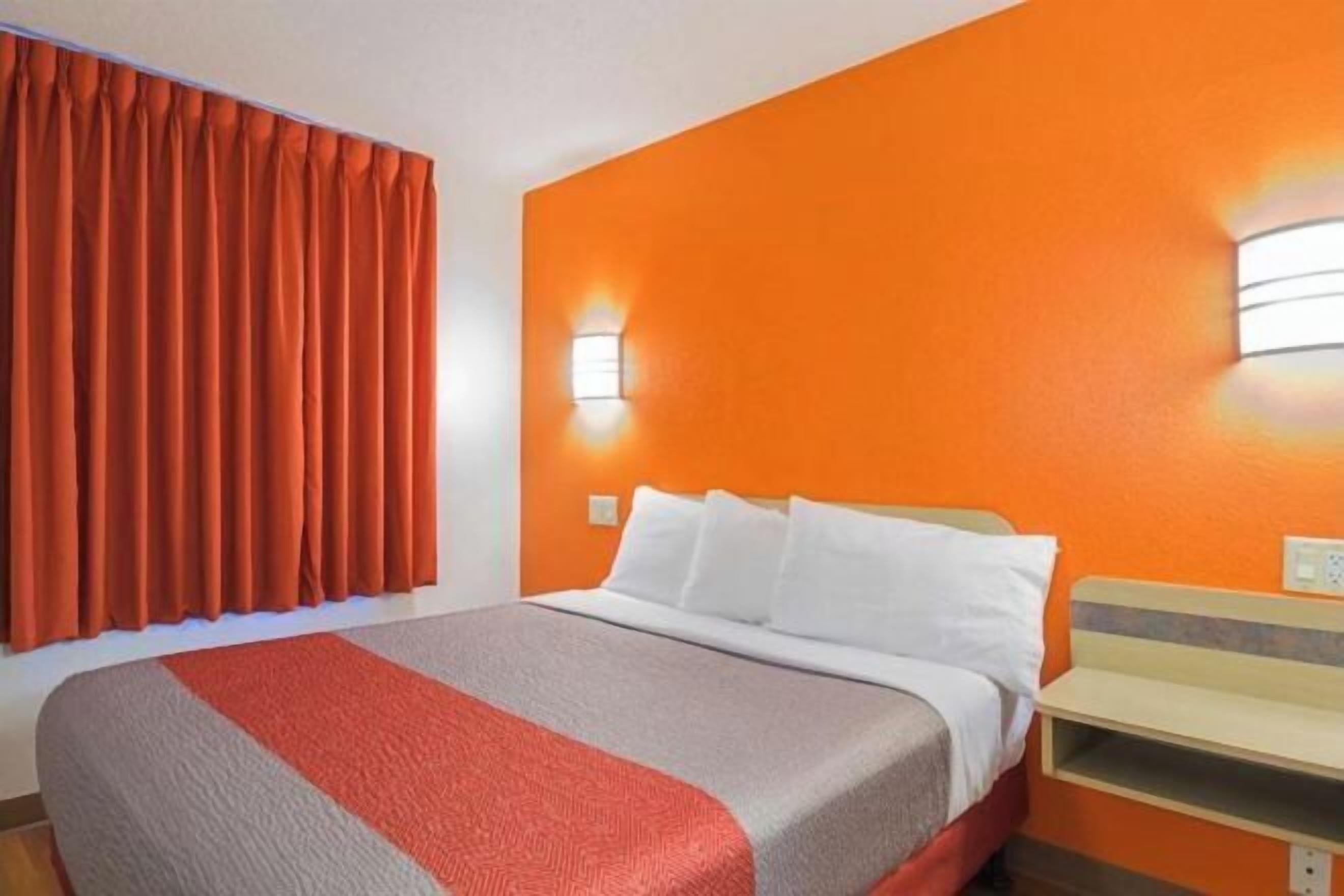 Accès au Wi-Fi (inclus), literie fournie