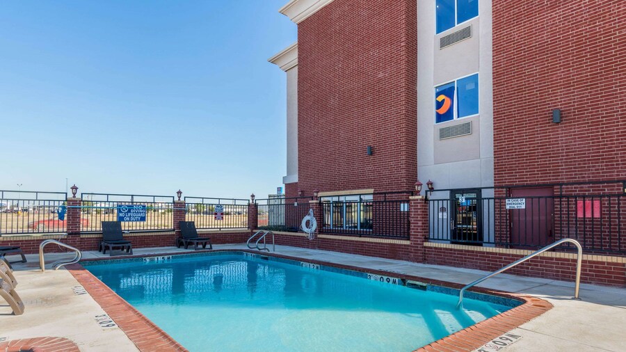 Comfort Inn & Suites