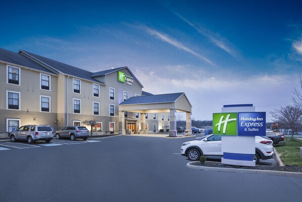Exterior - Holiday Inn Express Circleville by IHG (Circleville)