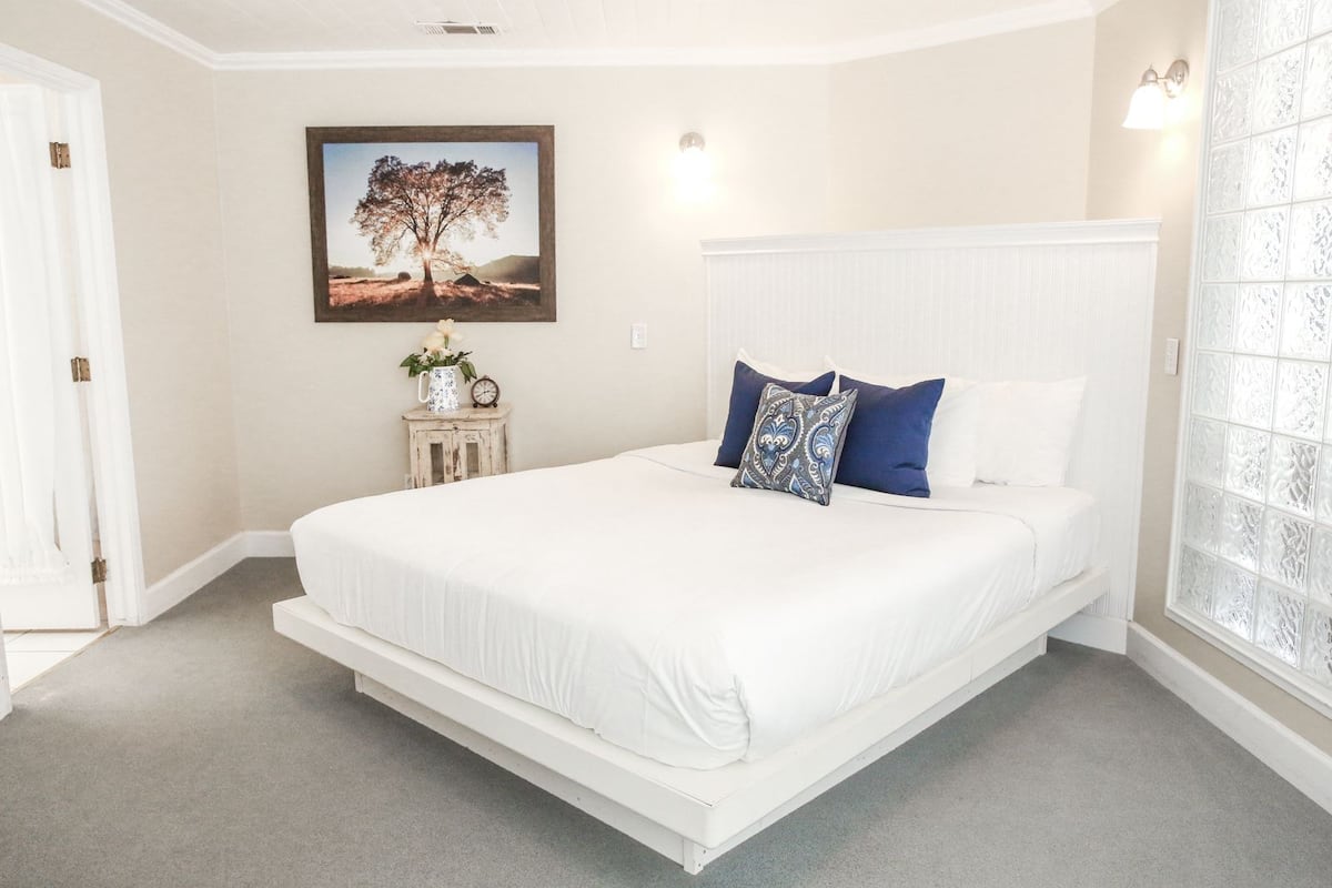 Suite, 1 kingsize bed | Lakens van Egyptisch katoen, luxe beddengoed, individueel gedecoreerd