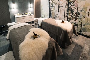 Espace de soins pour les couples, sauna, bain à remous, hammam