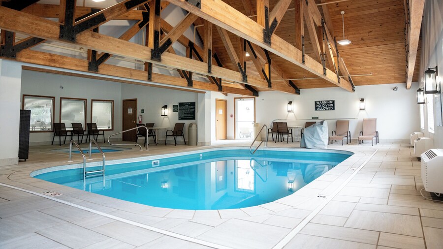 Coshocton Village Inn and Suites