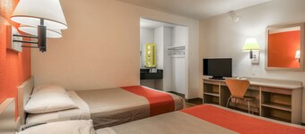 Motel 6 Chino, CA - Los Angeles Ontario