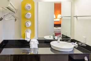 淋浴/浴缸二合一、毛巾