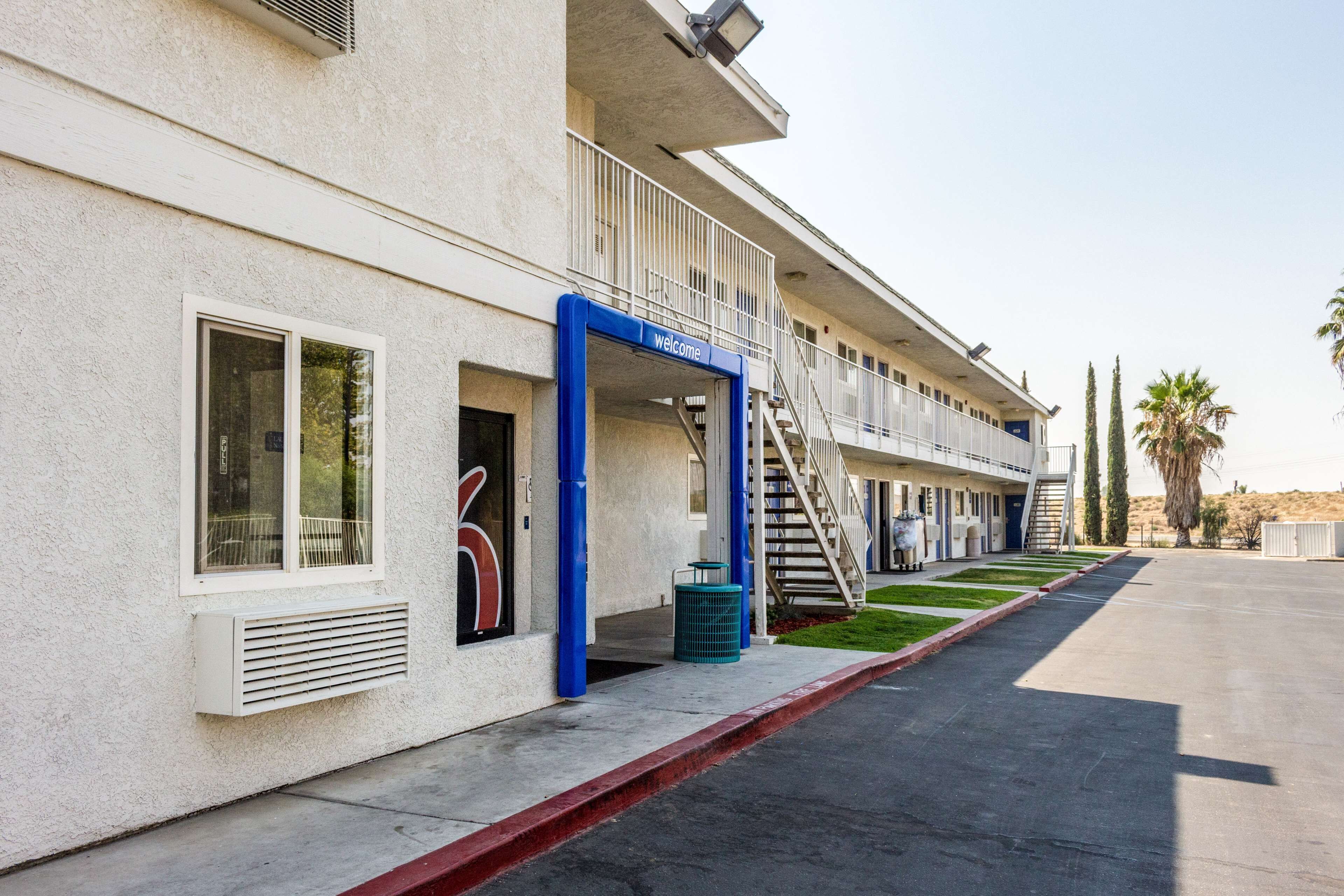 Photo - Motel 6-Bakersfield, CA - East