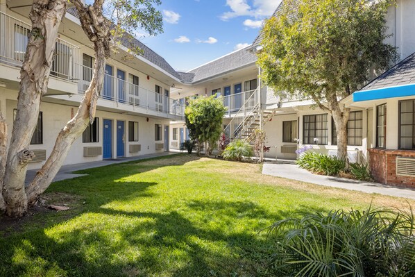 Exterior - Carlsbad Village Inn (Carlsbad)