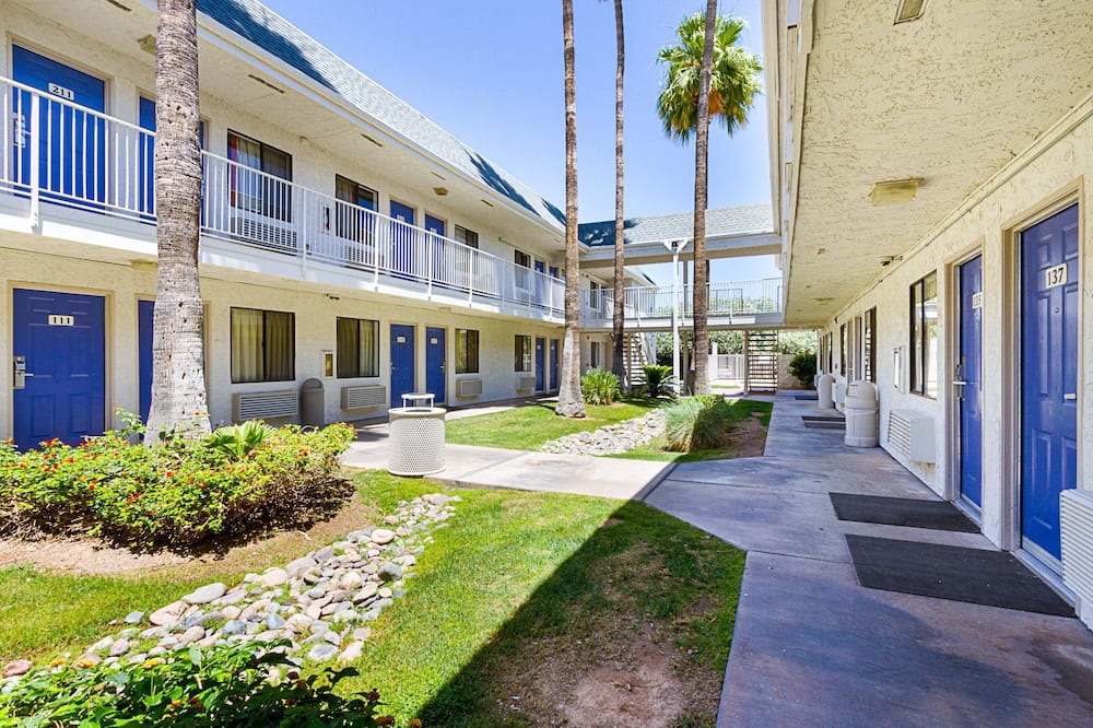 Motel 6 Mesa, AZ - South