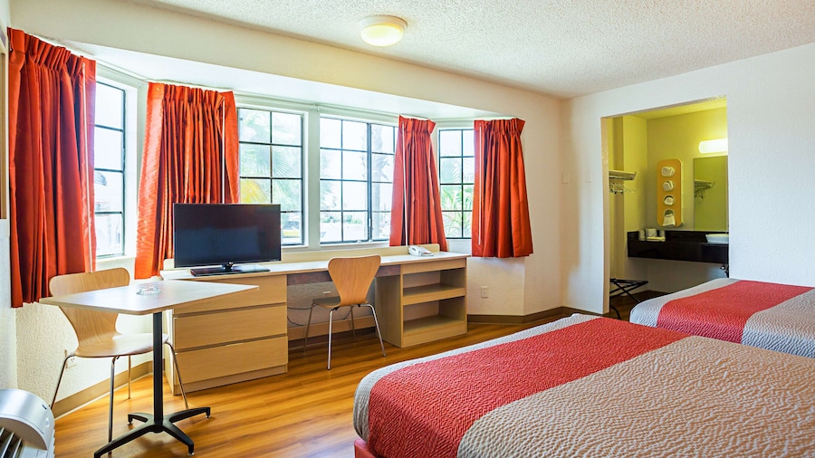 Motel 6 Yuma, AZ - East