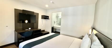 Deluxe Room, 1 King Bed, Non Smoking, Refrigerator | Free WiFi, bed sheets