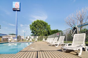 Utomhuspool