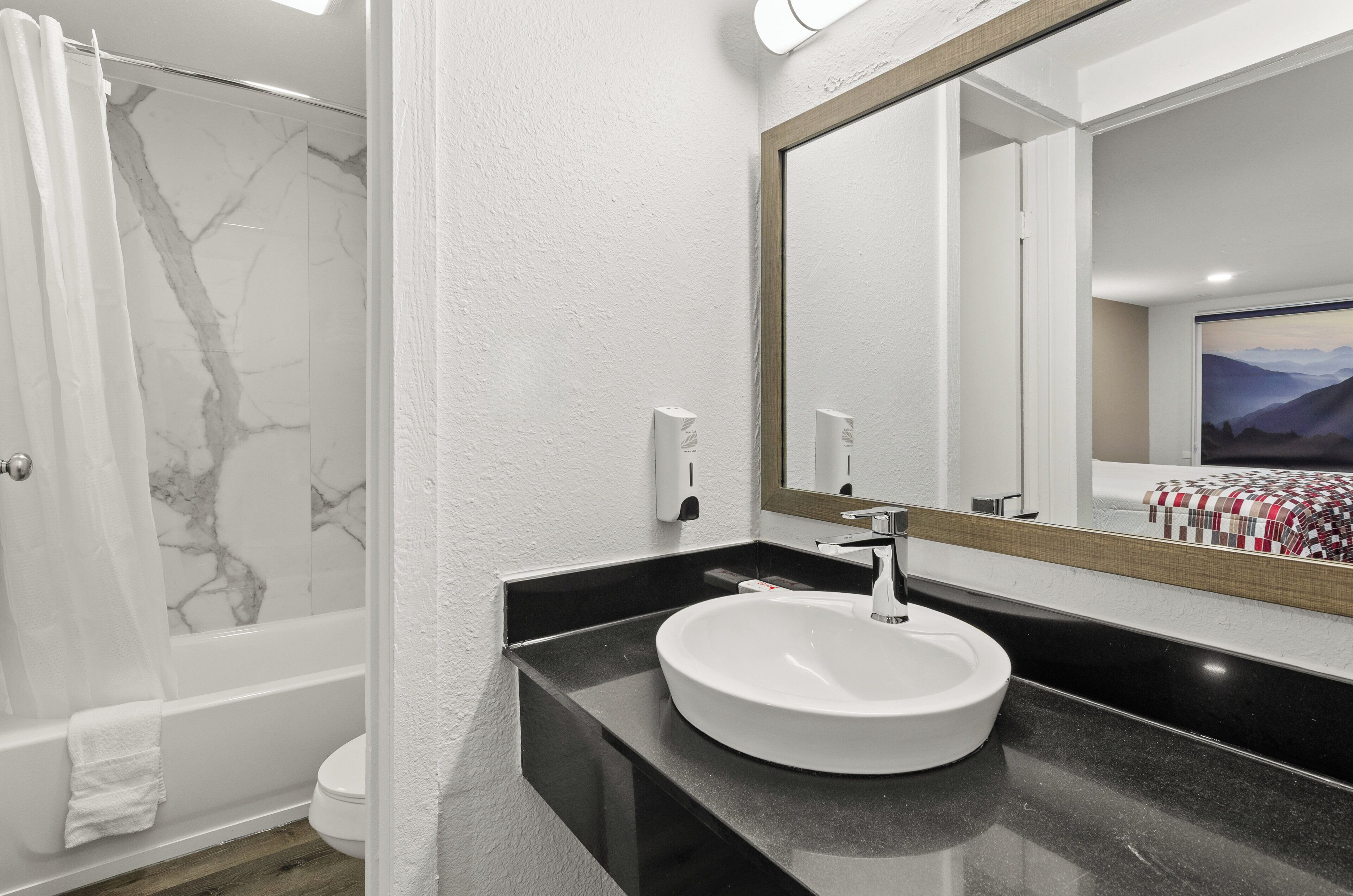 Towels, soap, shampoo, toilet paper