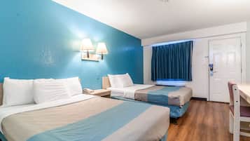 Minibar y ropa de cama