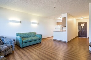 Habitación Deluxe, 1 cama Queen size, para no fumadores, cocineta | Cocina privada