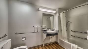 Rolstoeltoegankelijke badkamer
