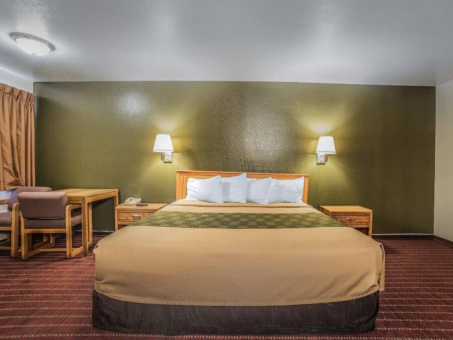Desk, cots/infant beds, rollaway beds, free WiFi
