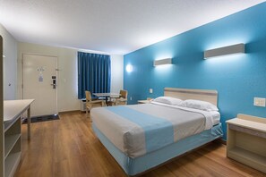 Room amenity - Motel 6 Bells, TN - Brownsville (Bells)