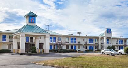 Motel 6 Bells, TN - Brownsville