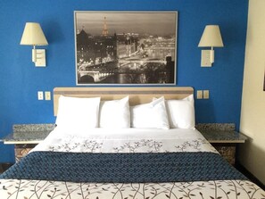 Skrivbord, extrasängar, gratis wi-fi och sängkläder