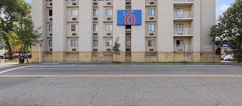 Motel 6 Washington, DC