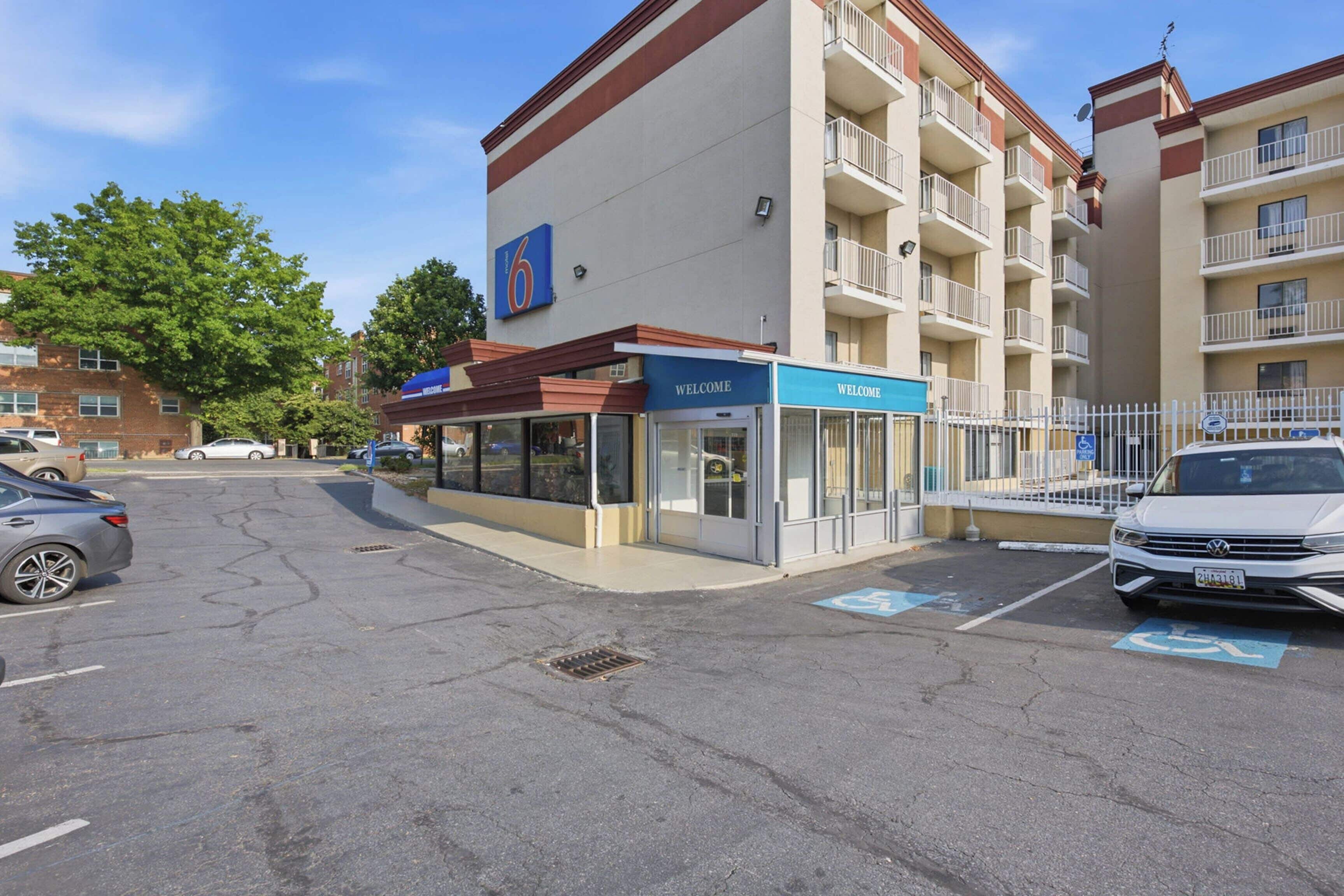 Photo - Motel 6 Washington, DC