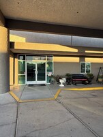 Fachada de la propiedad