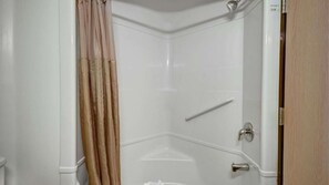 Towels, soap, shampoo, toilet paper