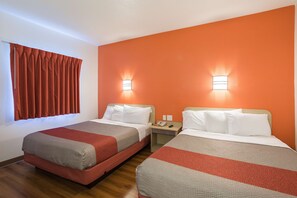 Desk, free WiFi, bed sheets, alarm clocks - Motel 6 Dale, IN (Dale)
