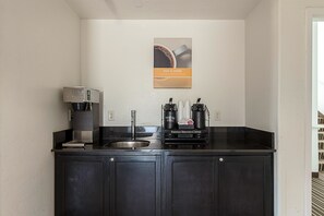 Coffee service - Motel 6 San Antonio, TX - Downtown - Alamo Dome (San Antonio)