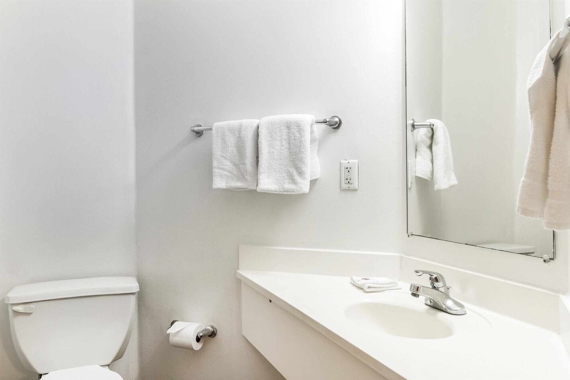 Hair dryer, towels
