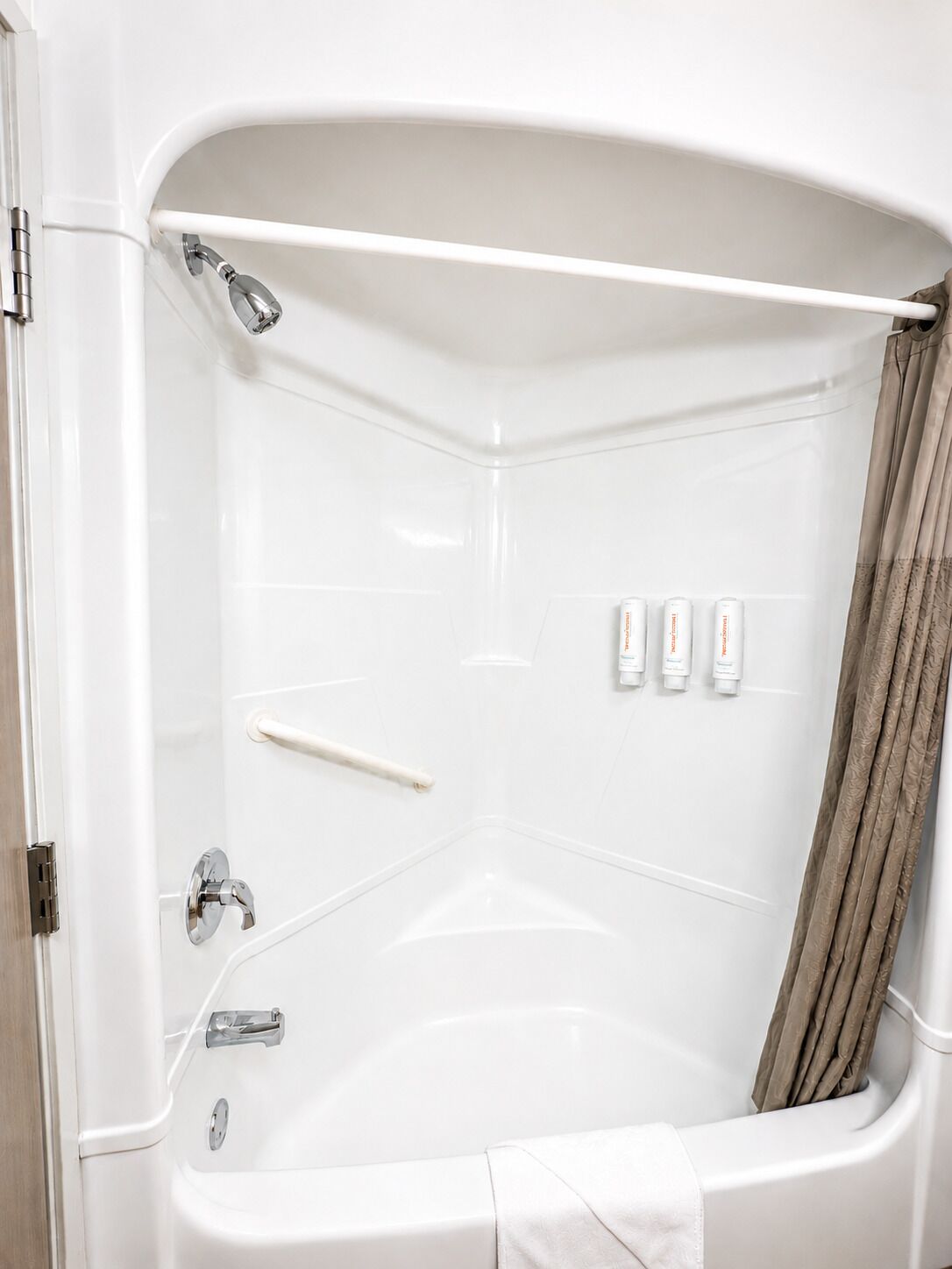 Shower, towels