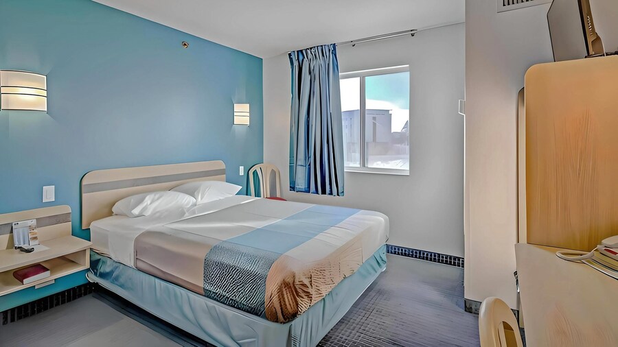 Econo Lodge Menomonie